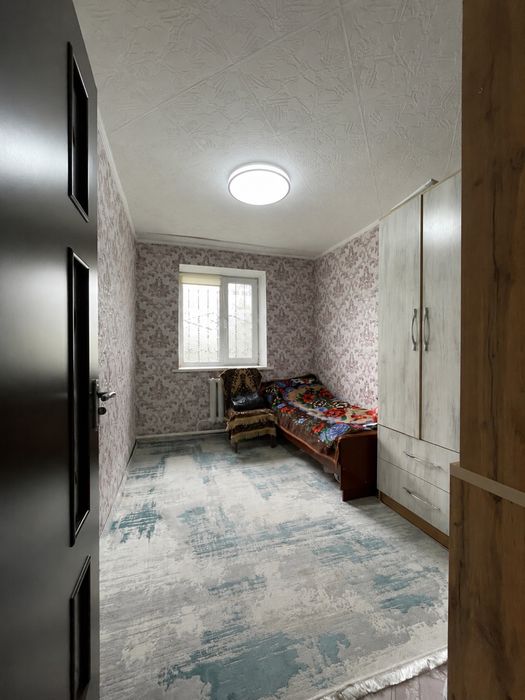 Продам квартиру.  Абылай хана 241