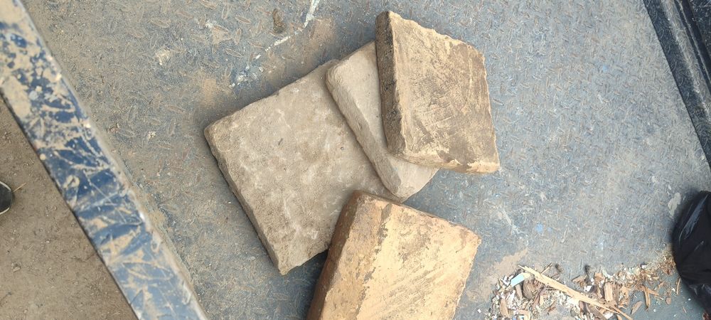 Кирпичи Мусульман - Мусулмон гиштлари