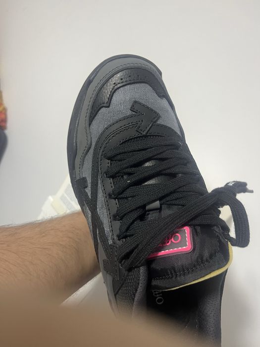 Off white odsy (marimi 40;42)