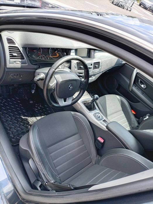RENAULT Laguna 2012 — imagine 4