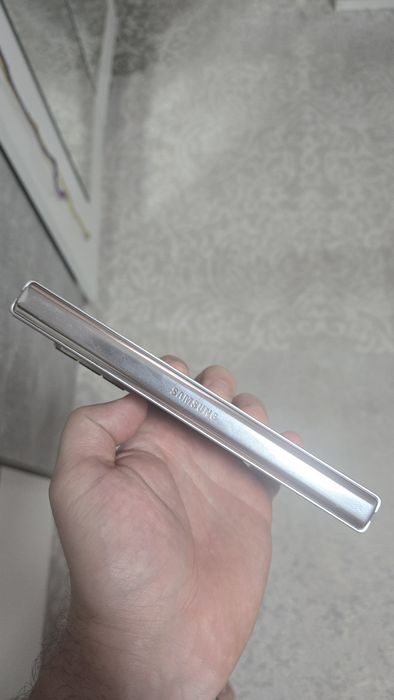 Fold 3 512 GB Silver