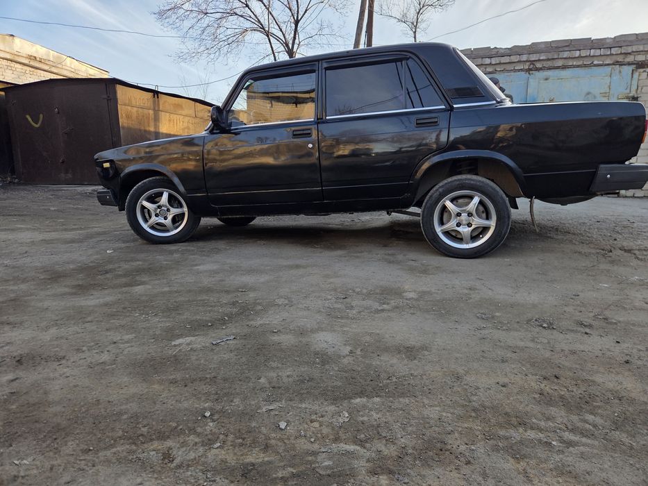 Продам ваз 2107 легенда