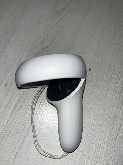 Quest 2 oculus 256 gb (Vand sau schimb cu Kukirin g2 sau g2 master)