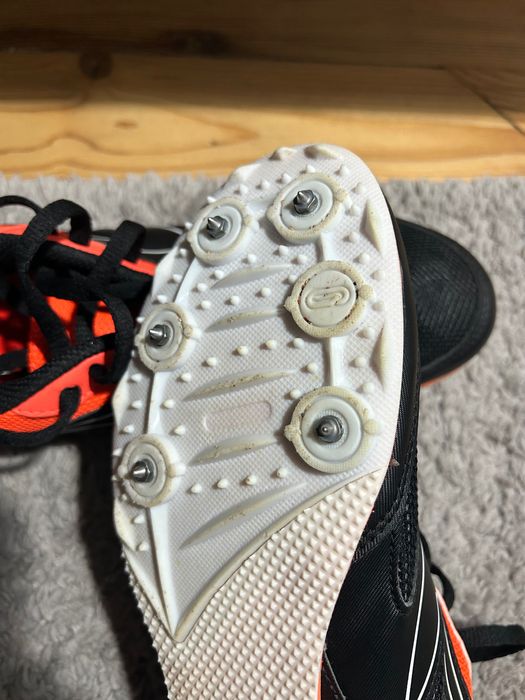 Намалено 30 лв. Мъжки шпайкове лека атлетика