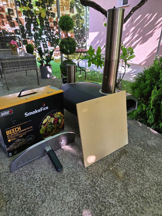 Фурна за пица Ooni Fyra 12 - на дървени пелети