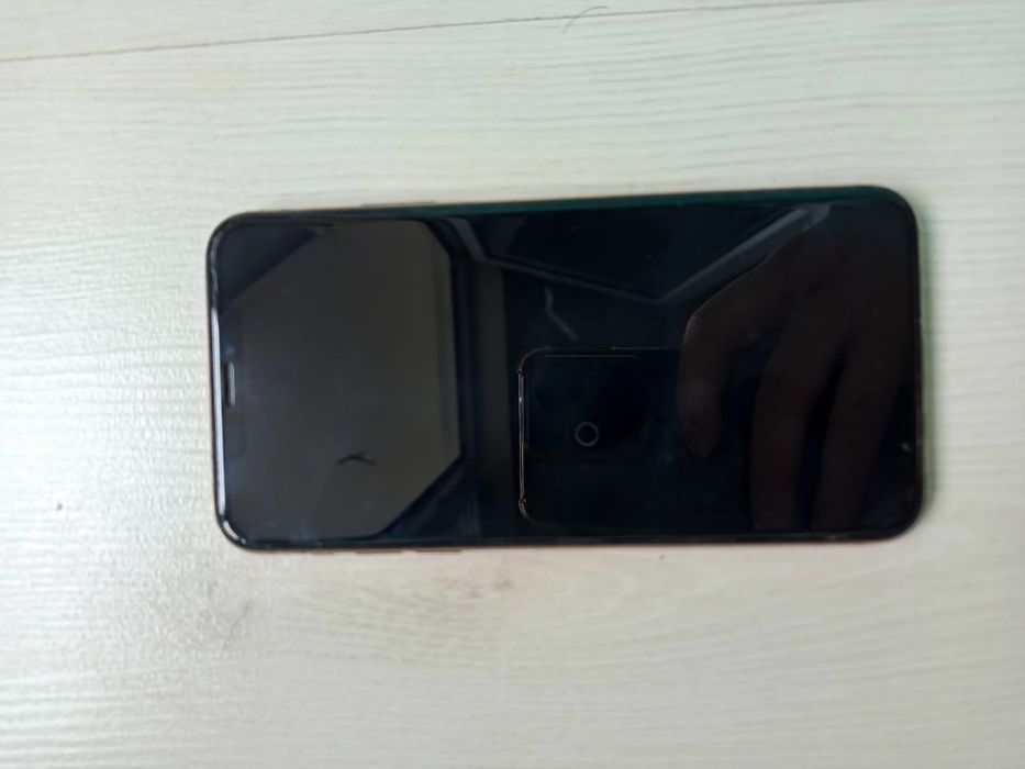 Продам Айфон Iphone 11 pro max