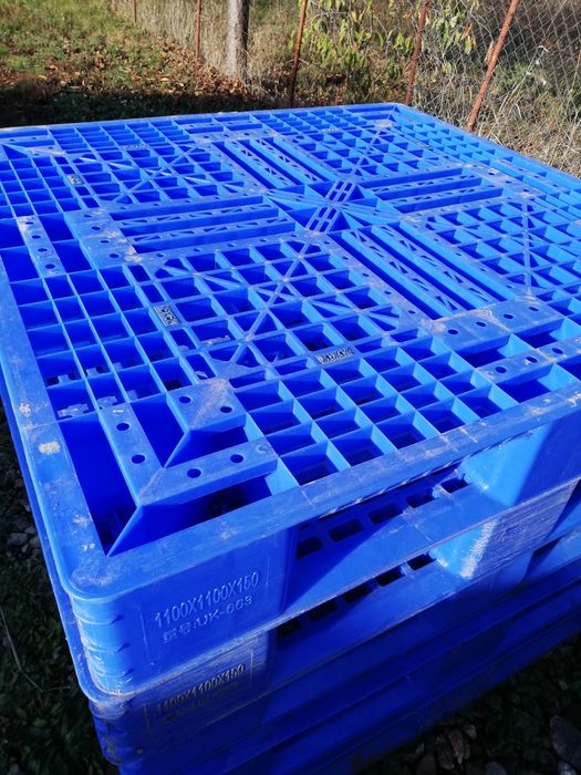 Palet plastic 120/80, 110/110