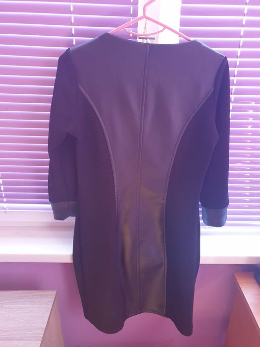 Дамска черна рокля.Универсален размер