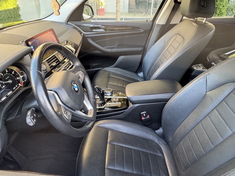 BMW X3 xDrive20d AT Luxury Line