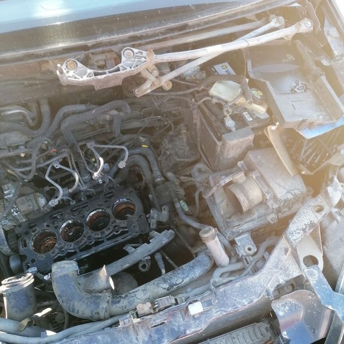 Dezmembrari  Ford C-MAX 1  2003  > 2010 1.6 TDCi Motorina