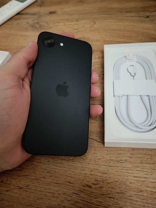 Новый iPhone 16e (512 GB)