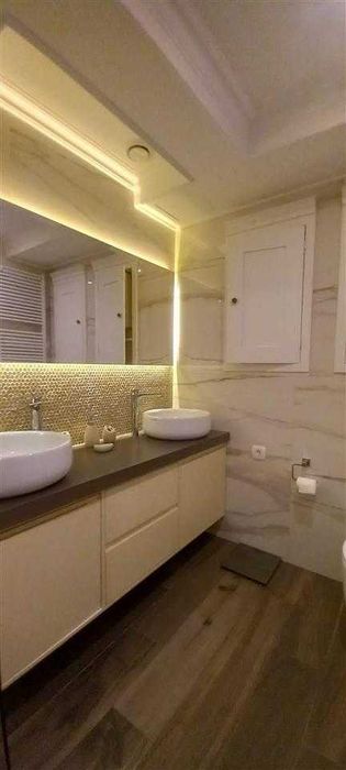 Дава се под наем Тристаен апартамент в с. Оборище, Област Пазарджик - 90 кв.м за 663 € - Снимка #2