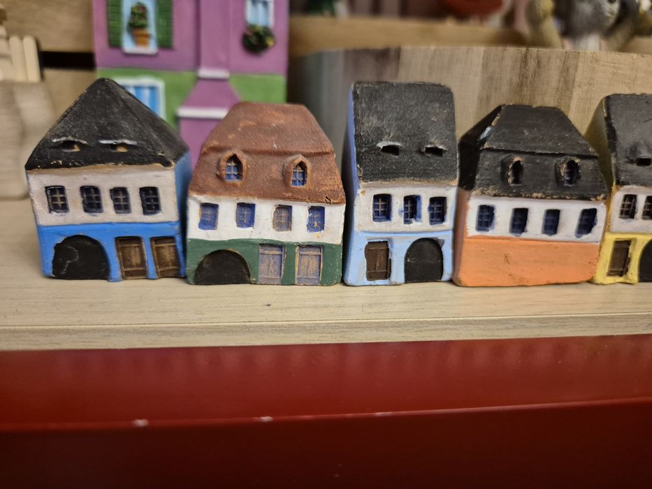 Casute din lut zona Transilvania- 6 buc