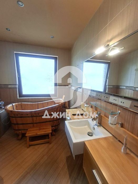 Тристаен апартамент с ПАНОРАМА МОРЕ в гр. Свети Влас