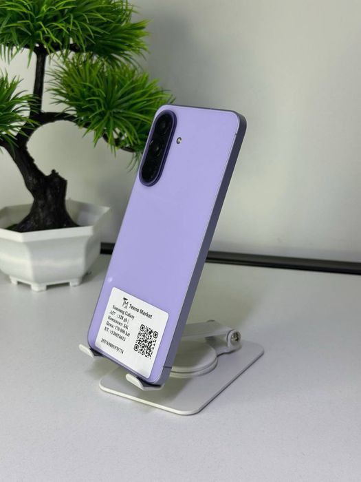 Телефон Samsung Galaxy A57