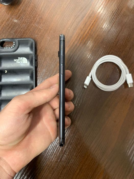 Айфон 7 в отличном состоянии