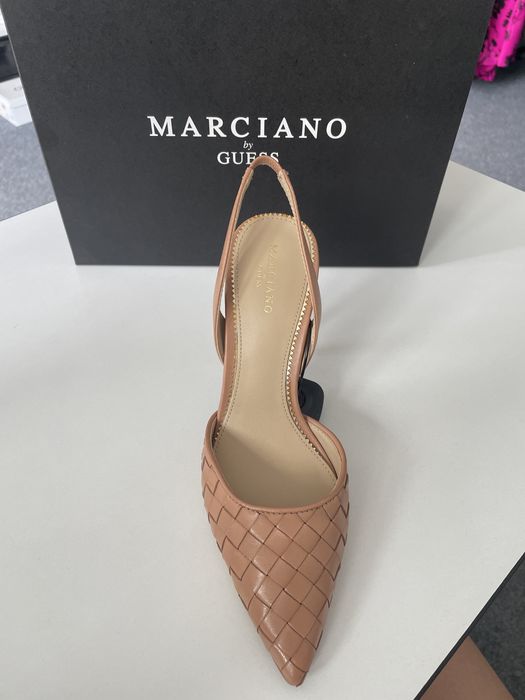 Pantofi cu toc si bretea Marciano