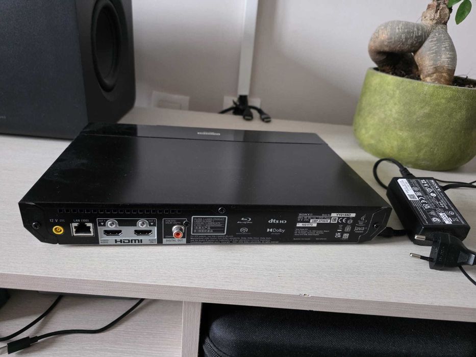 4k player Sony UBP-X700K Garantie 18 luni + Cadou 2 filme