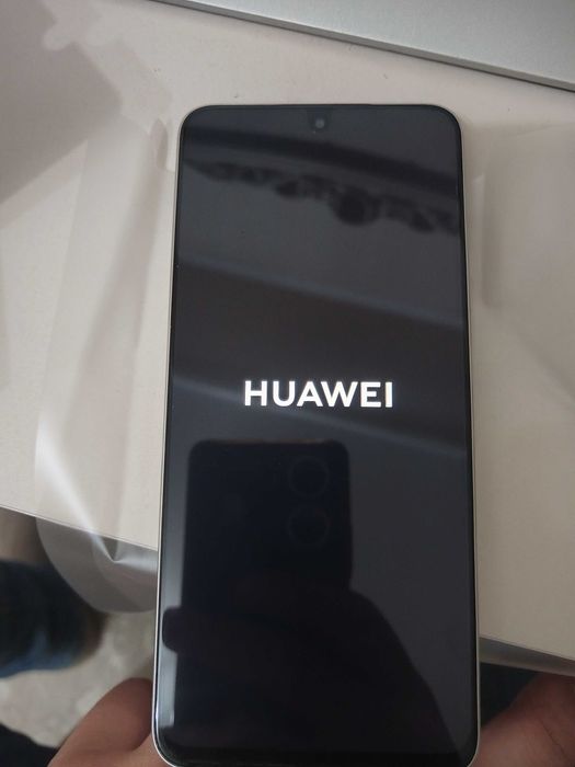 Huawei nova 13 i