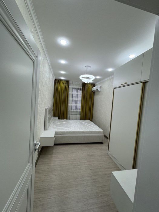 Сдается 3-х ком квартира на Беруний метро