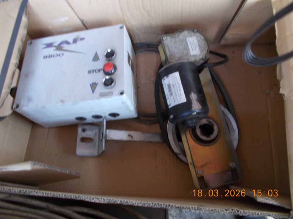 Arcuri armare + 2 motoare cu tablou comenzi usi sectionale hala !