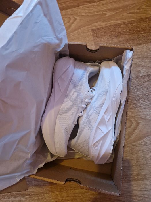 Asics Novablast 5 White