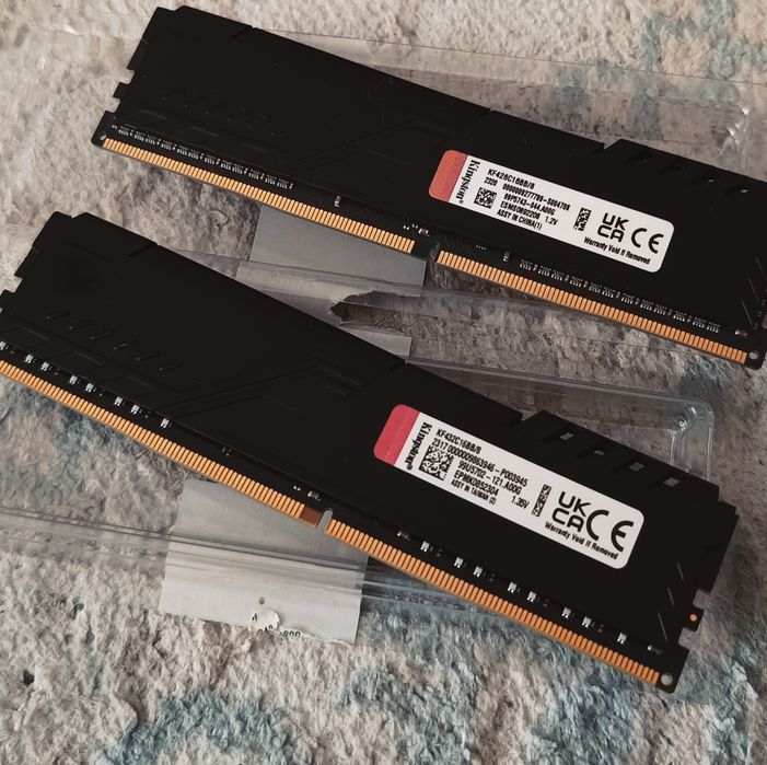 Продам 2×8 ОЗУ Kingston Fury