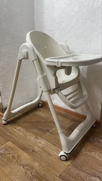 Продам стульчик для кормления