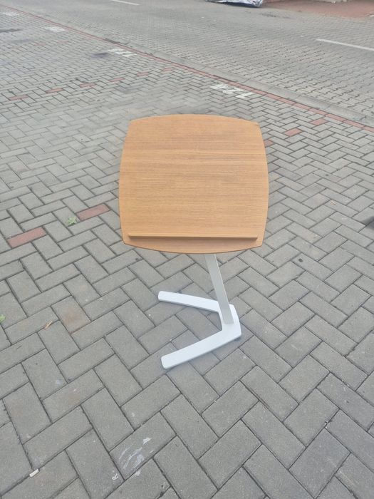 Măsuță Lectură sau pentru scris.