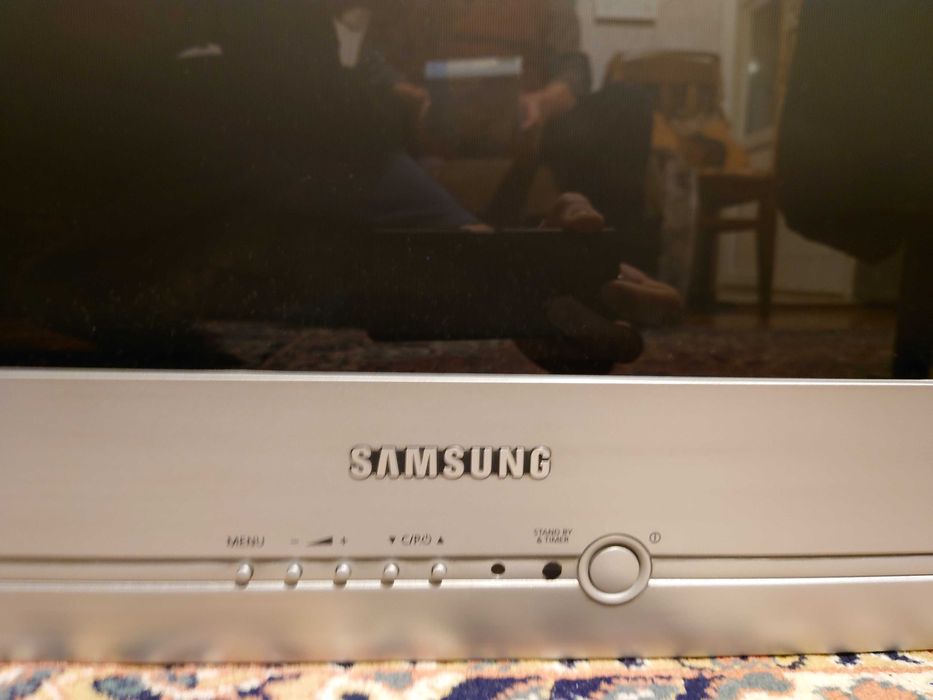Телевизор SAMSUNG 29 инча с плосък кинескоп