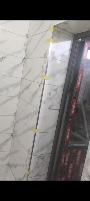 Натижной потолок кафель пластик шкатурка шпаклёвка