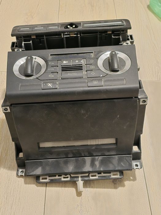 Единичен ДИН с климатроник за ауди а3 8p