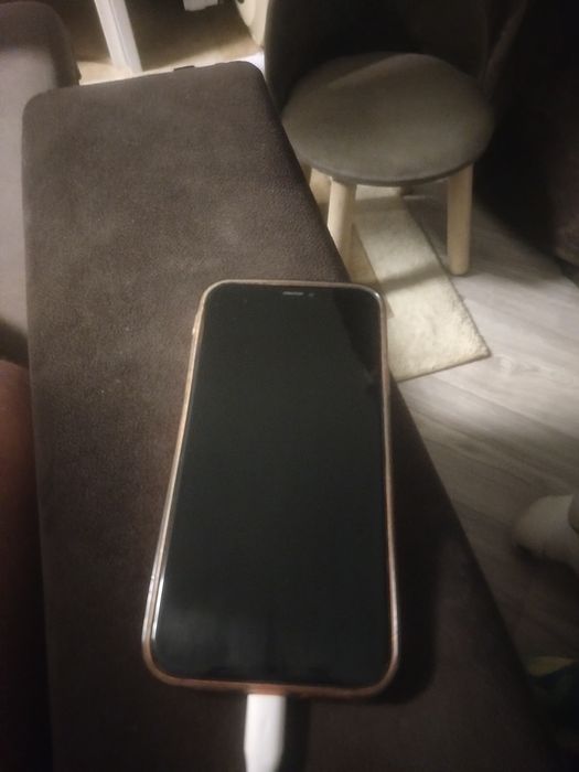 Продам или обмен IPhone 17 Pro внутри ХР