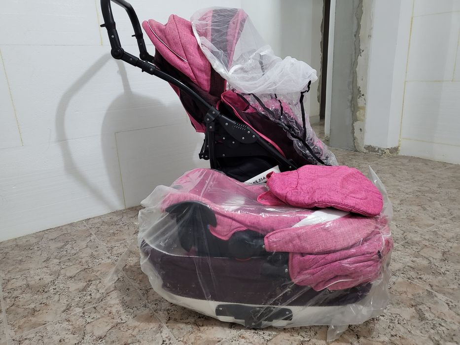 Carucior 3 in 1, landou si scoica masina, cu suspensii pe cadru