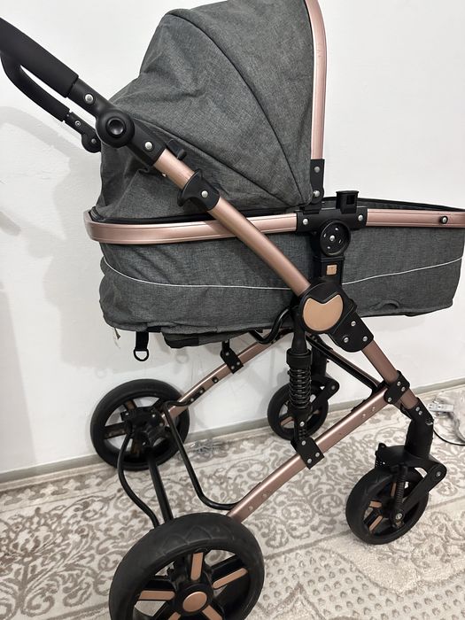 Продам детскую коляску