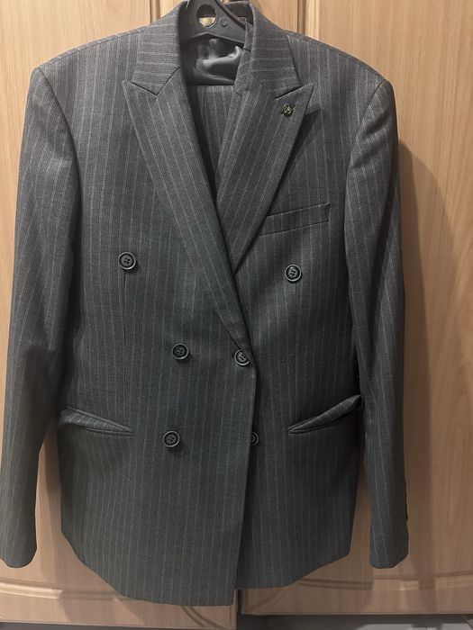 двубортный костюм тройка