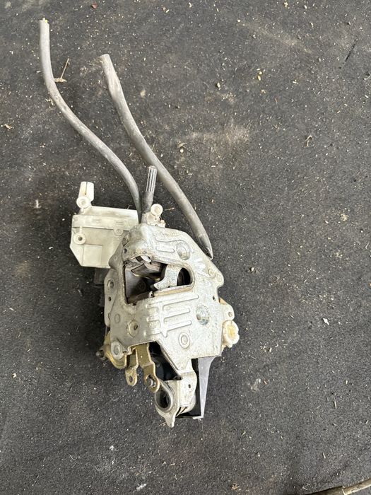 Mercedes w124 Брава Предна Лява Врата