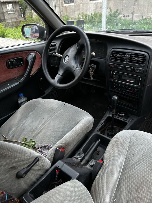 Nissan Primiera p10
