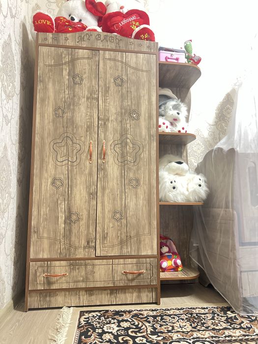 Detskiy kravat va shkaf