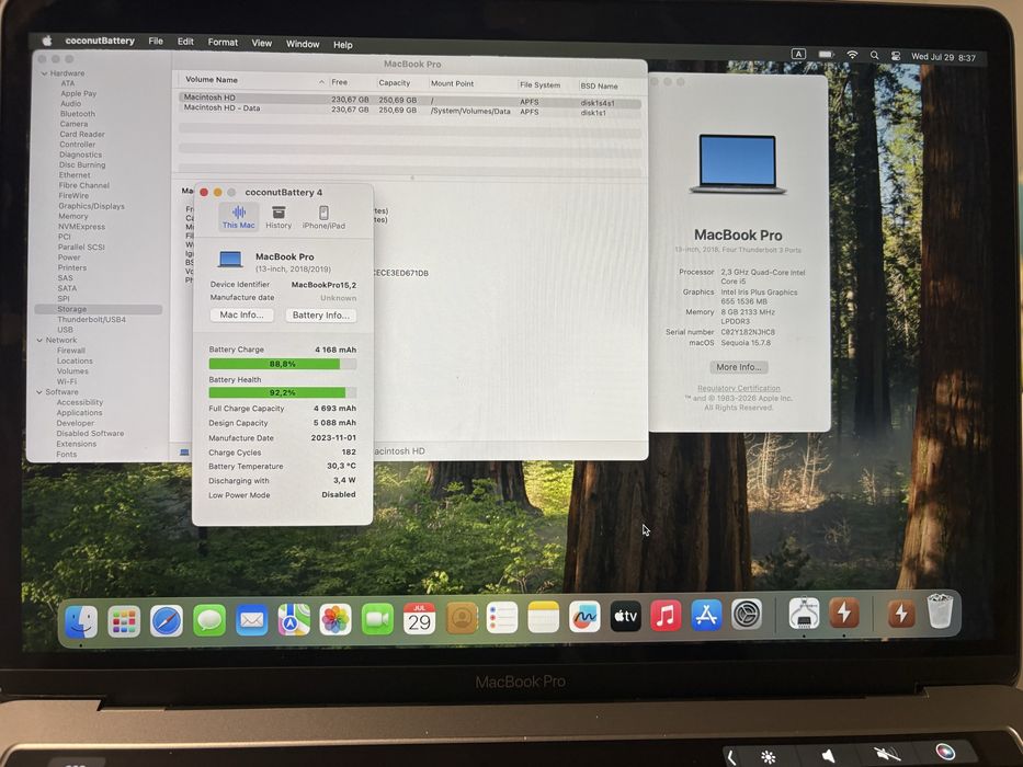 Apple Macbook pro 13.3 inch 8/256 gb intel i5