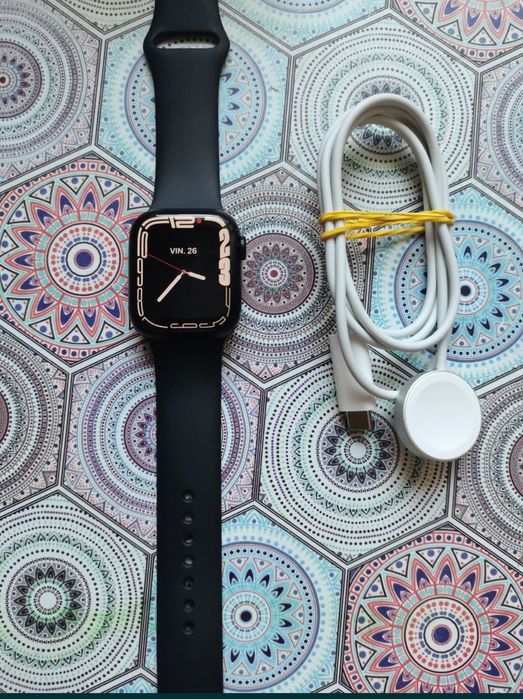 Smartwatch apple seria 7 99. %baterie impecabil