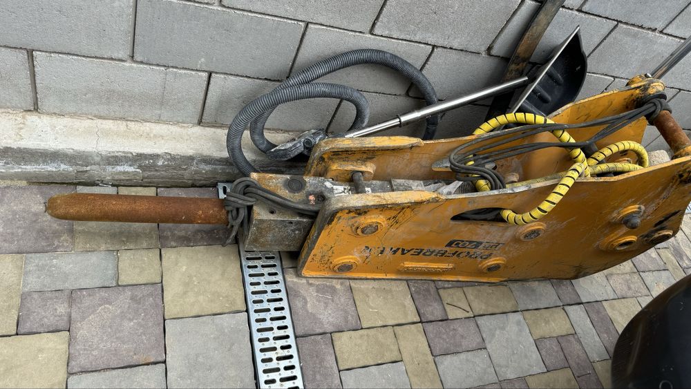 Продам Гидромолот для экскаватора