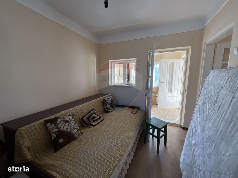 Teren 1192 mp cu livadă matură + casă + utilități | Lipia, Gruiu