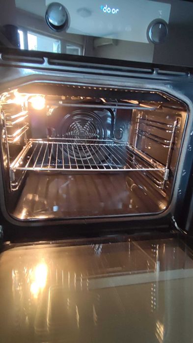 Фурна за вграждане с пиролиза  Gorenje BOP737E20XG – перфектно състояние, гаранция