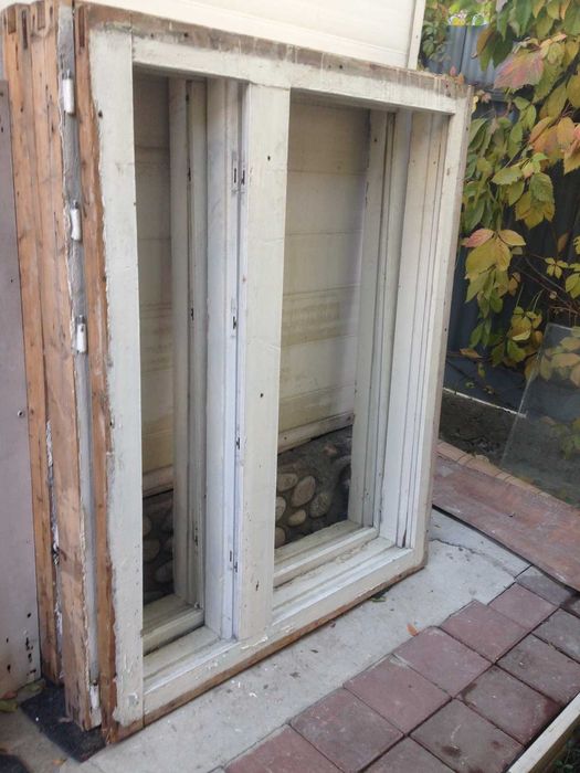 Оконная рама, б/у, деревянная