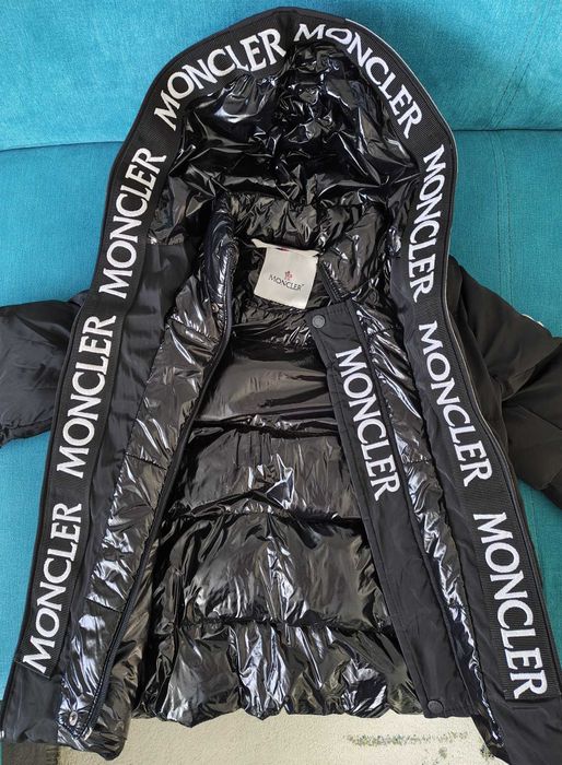 Geaca MonCler 9/10 ani