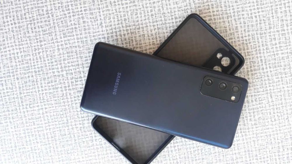 Продам Samsung S20 FE 5g