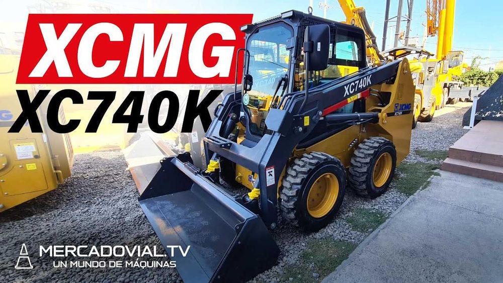 Мини-погрузчик XCMG XC740K — Ваш универсальный солдат! 0,4 куба