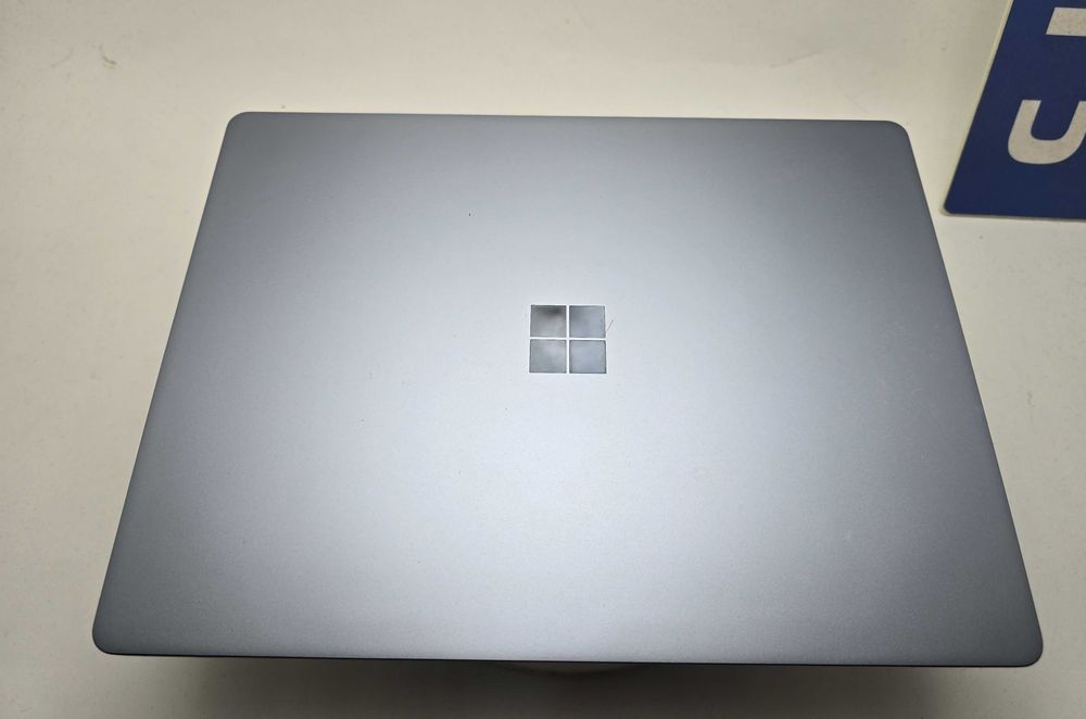 Microsoft Surface Go  i5 1035G1/8GB/128SSD/HD+/Touchscreen
