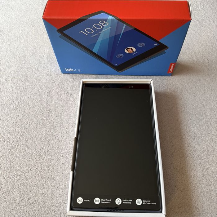 Таблет Lenovo tab 4 8”